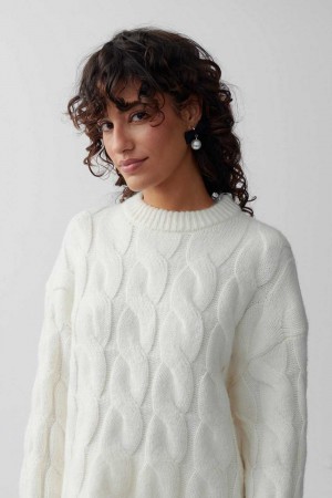 Women Gina Tricot Cable Knitted Sweaters White | 31ASOWCUK