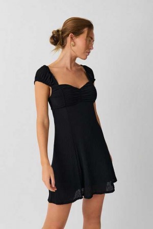 Women Gina Tricot Crinkle Mini Dress Black | 62DKOSEGM