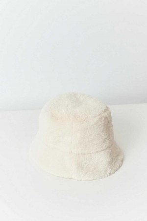 Women Gina Tricot Faux Fur Hat White | 15BDQLIRJ