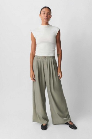 Women Gina Tricot Fluid Wide Trousers Green | 58TFWJBZM