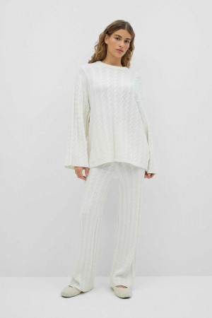 Women Gina Tricot Knitted Cable Trousers White | 48VTNOSDY