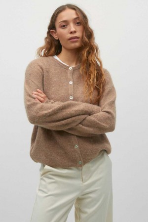 Women Gina Tricot Knitted Cardigan Beige | 36JRSYPGE