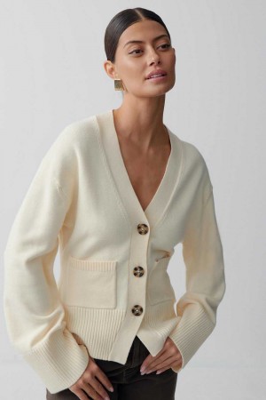 Women Gina Tricot Knitted Pocket Cardigan White | 04HRTBFZG