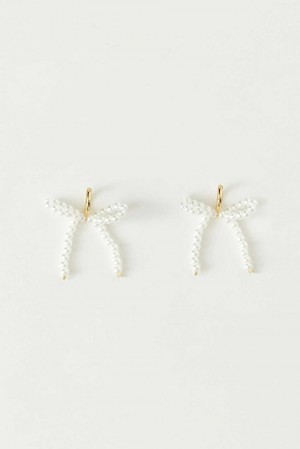 Women Gina Tricot Pearl Bow Earrings White | 27TMYZGSN